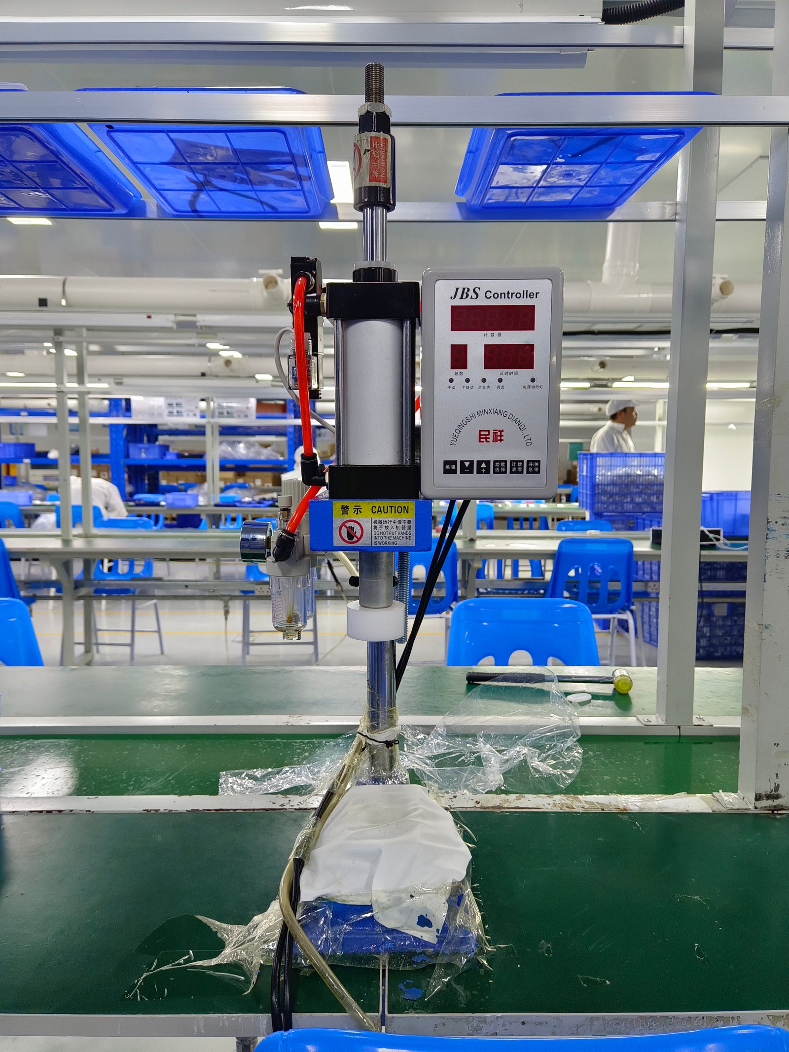  Manual press